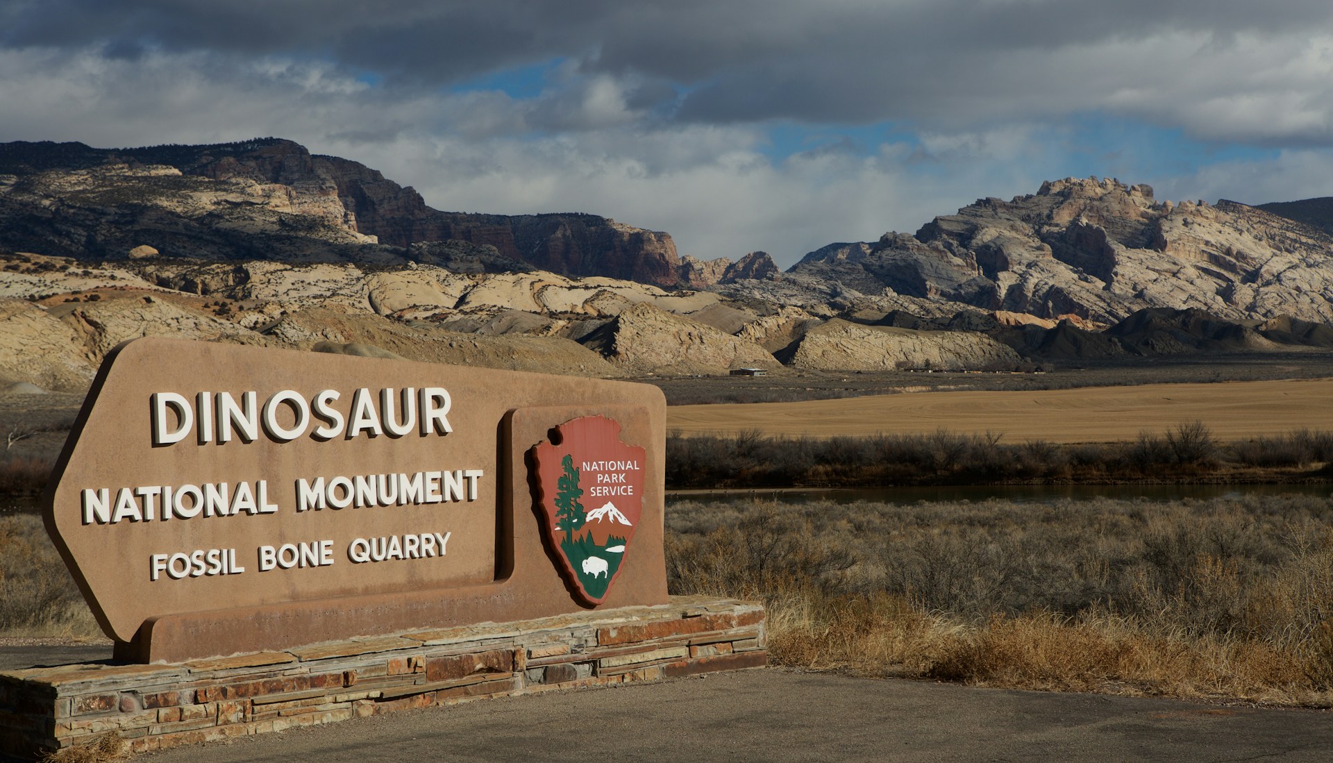 Eingangsschild des Dinosaur National Monument